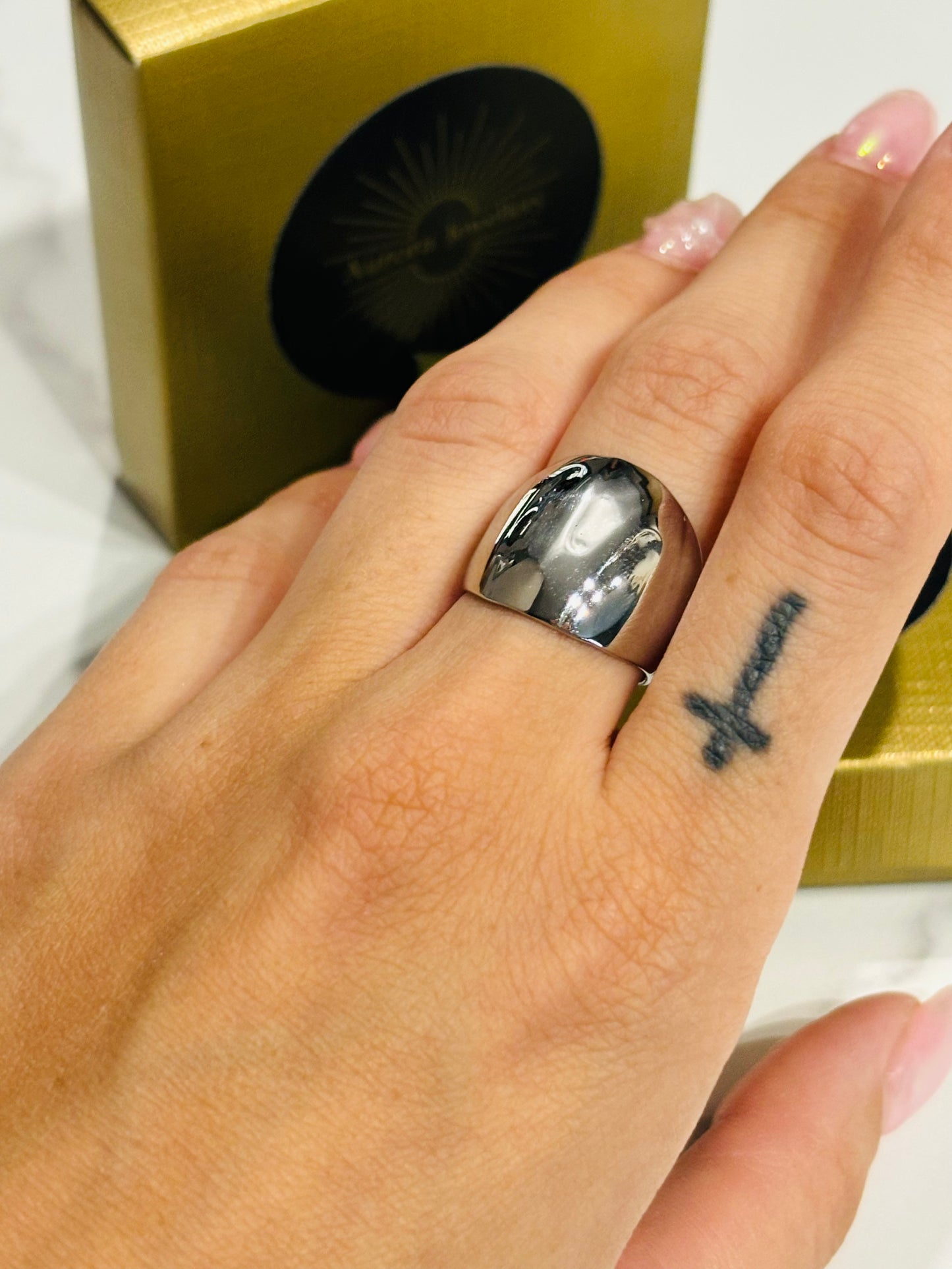 Eleonor Ατσάλινο Δαχτυλίδι – Ανοιχτό, Ρυθμιζόμενο & Ασημί