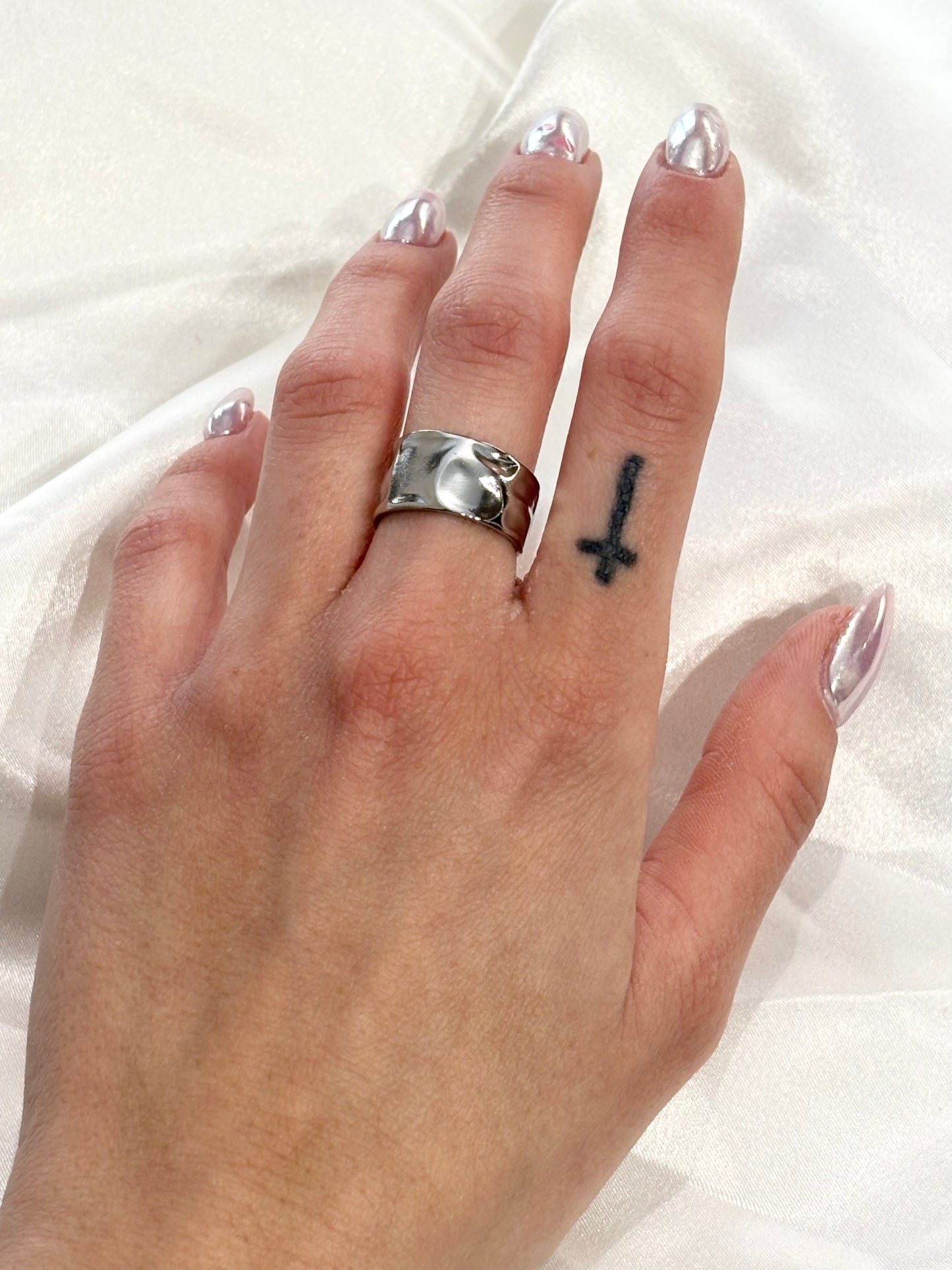 Astrid Δαχτυλίδι με Ανάγλυφη Υφή (Νο 6)