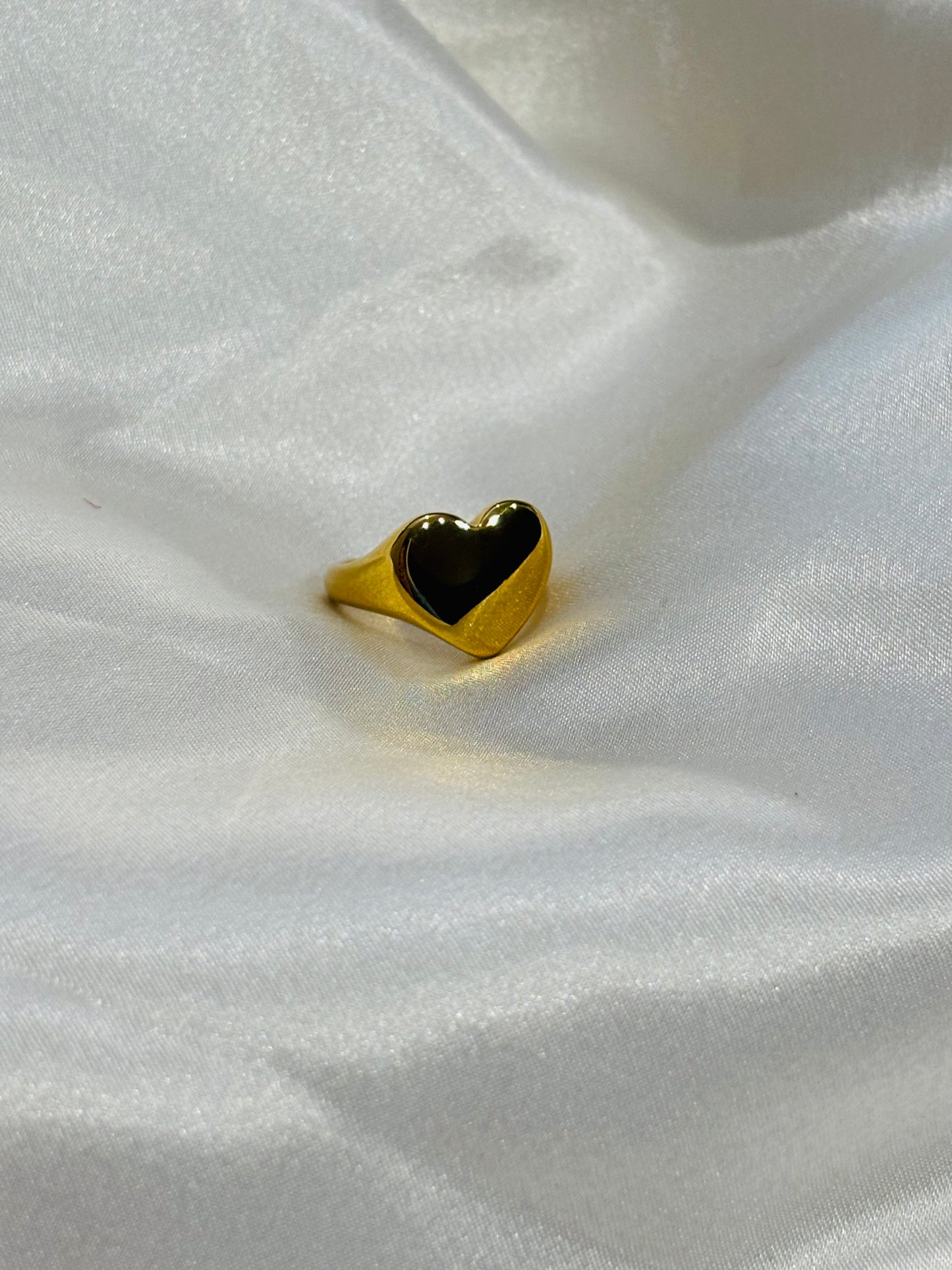 Brigitte Χρυσό Δαχτυλίδι με Σχήμα Καρδιά