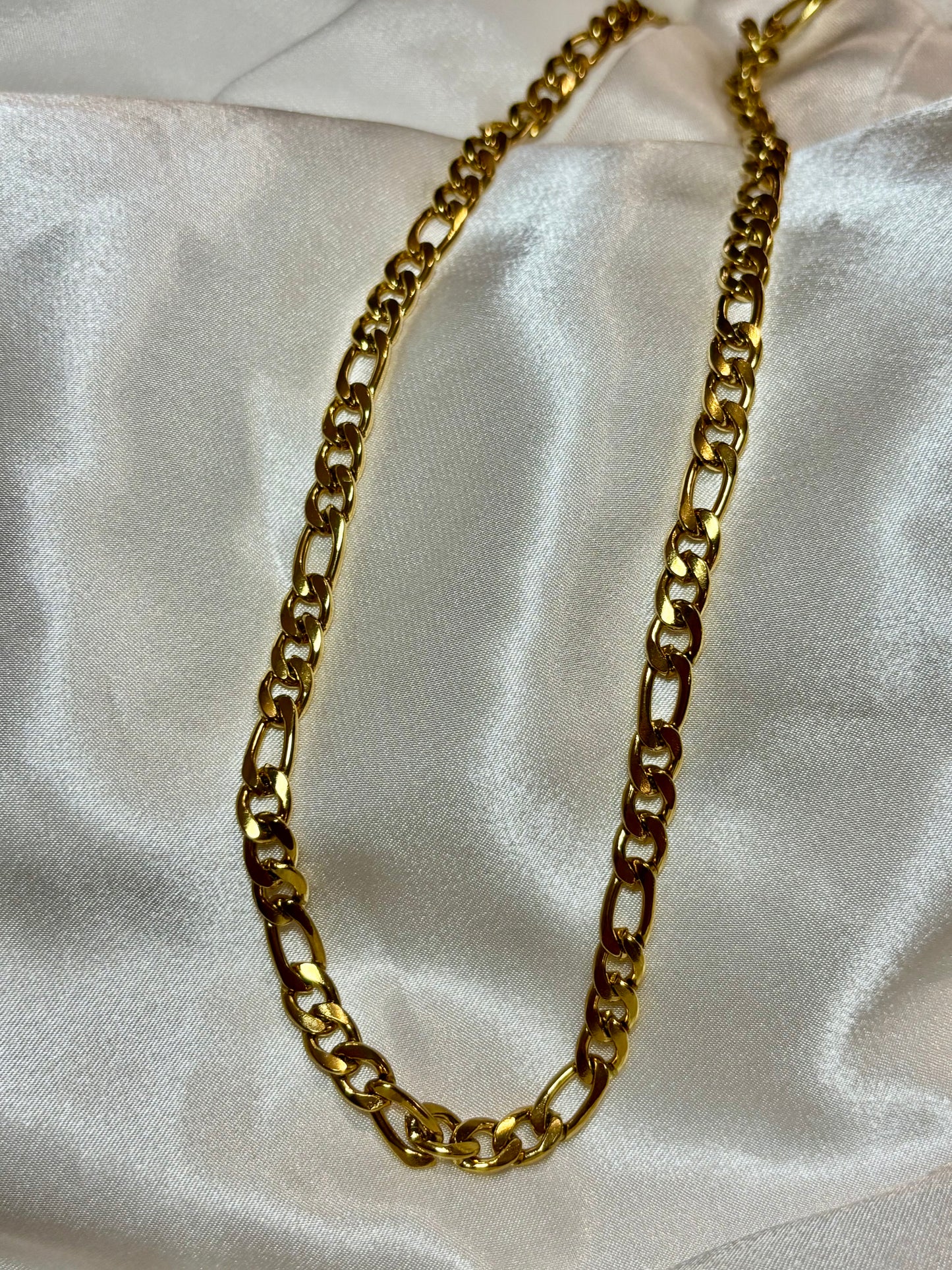 Figaro gold chain