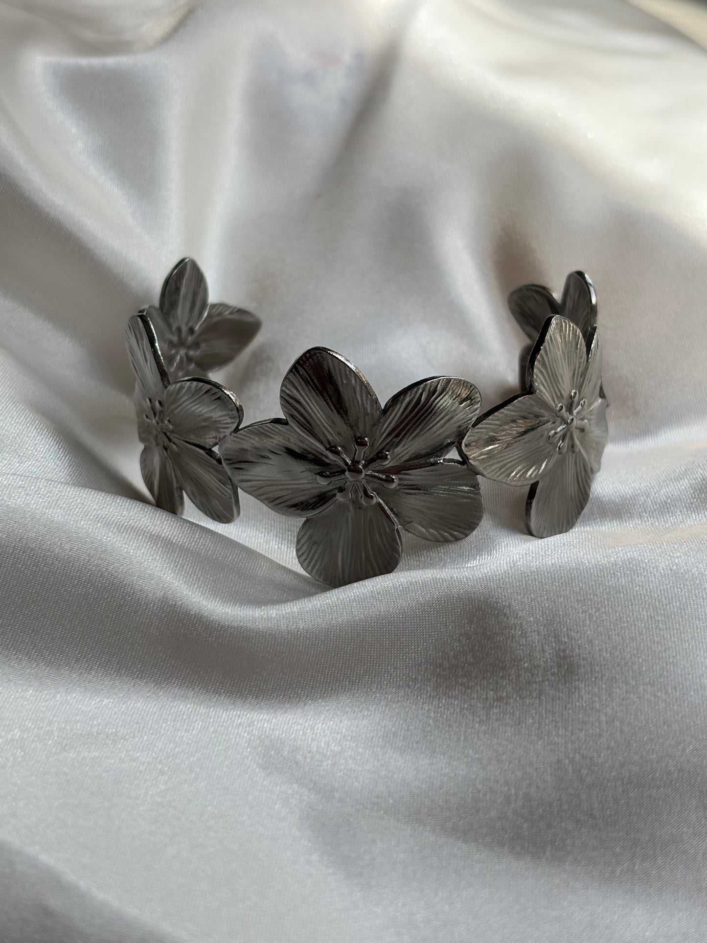 Daisies bracelet Ατσάλινο Βραχιόλι με Σχέδια Λουλουδιών