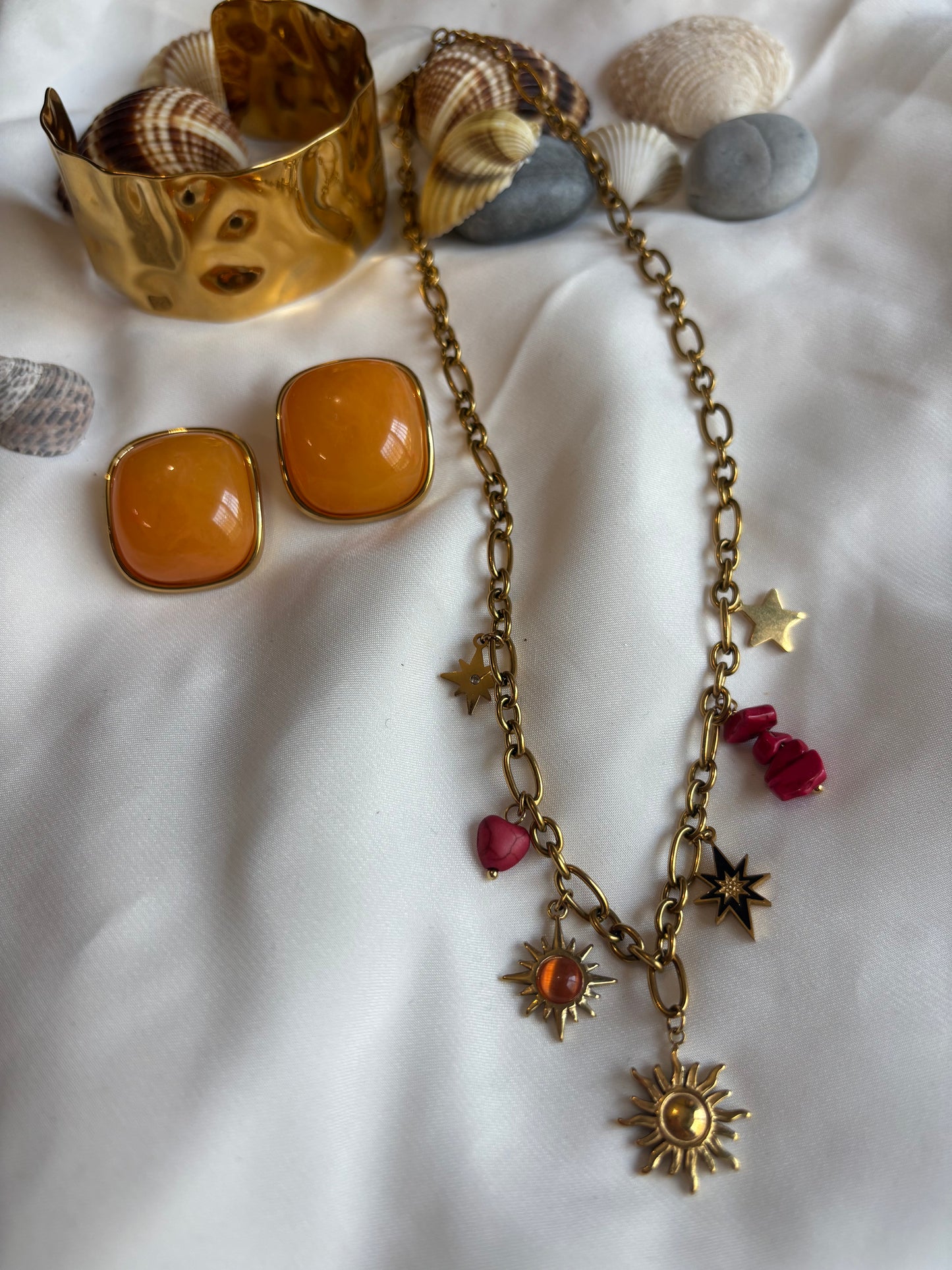 Santorini, Spetses & Oddette