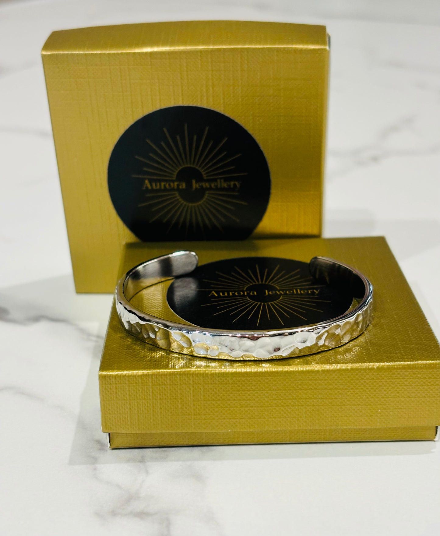 Adeline Ατσάλινη Ανάγλυφη Χειροπέδα