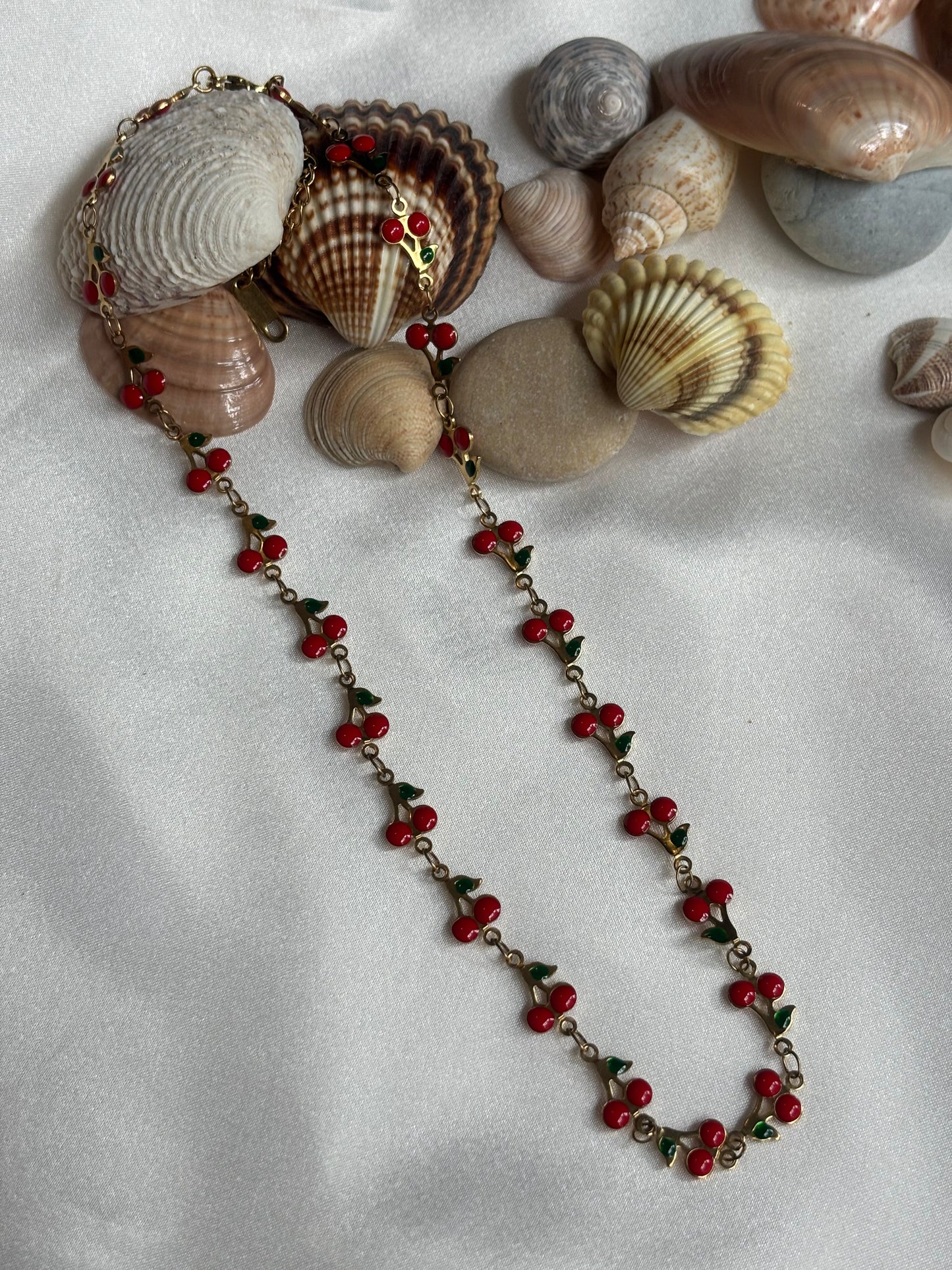 Elafonisi necklace