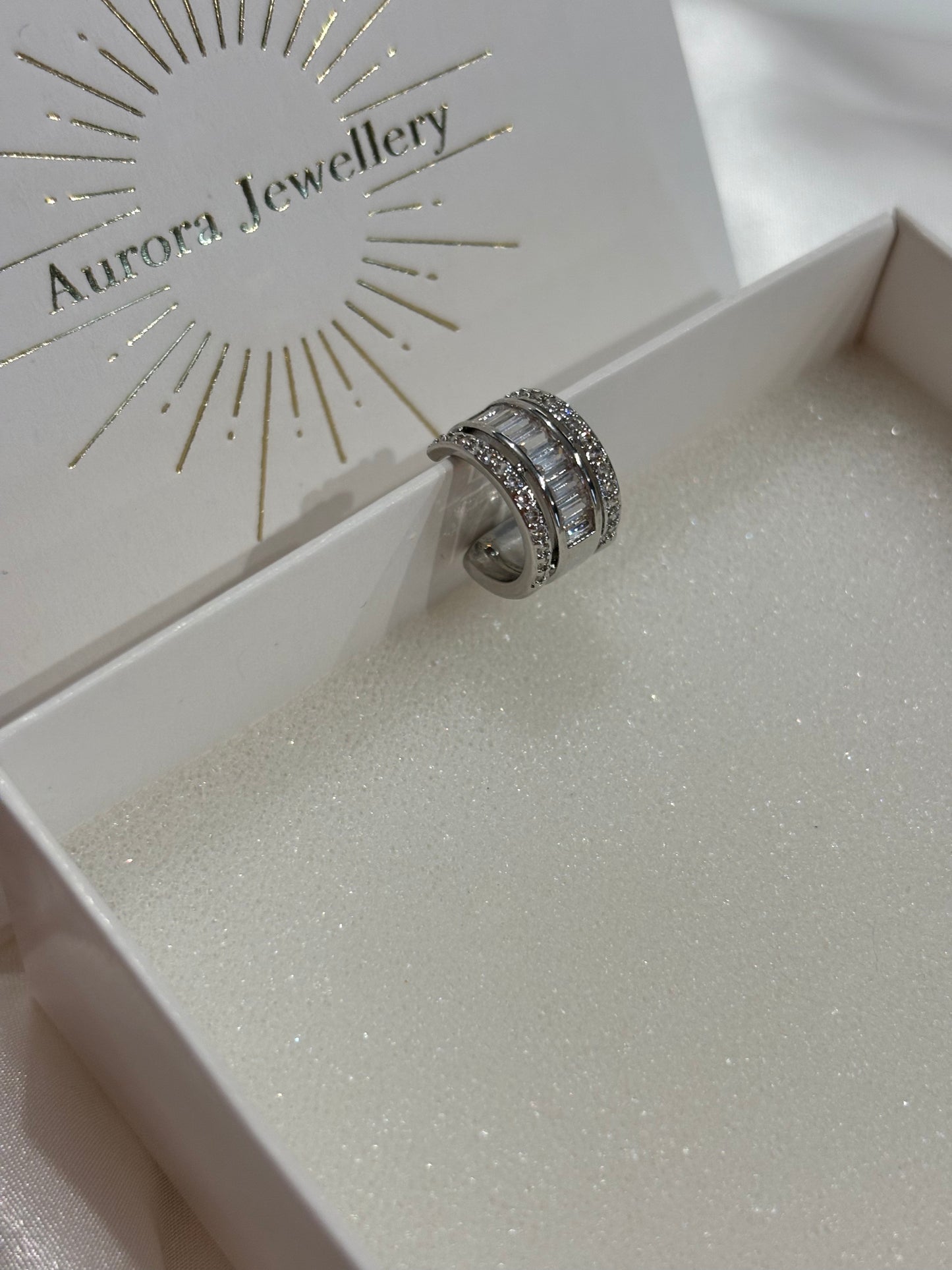 Valeria Ear Cuff από Ανοξείδωτο Ατσάλι – Υποαλλεργικό & Μοντέρνο