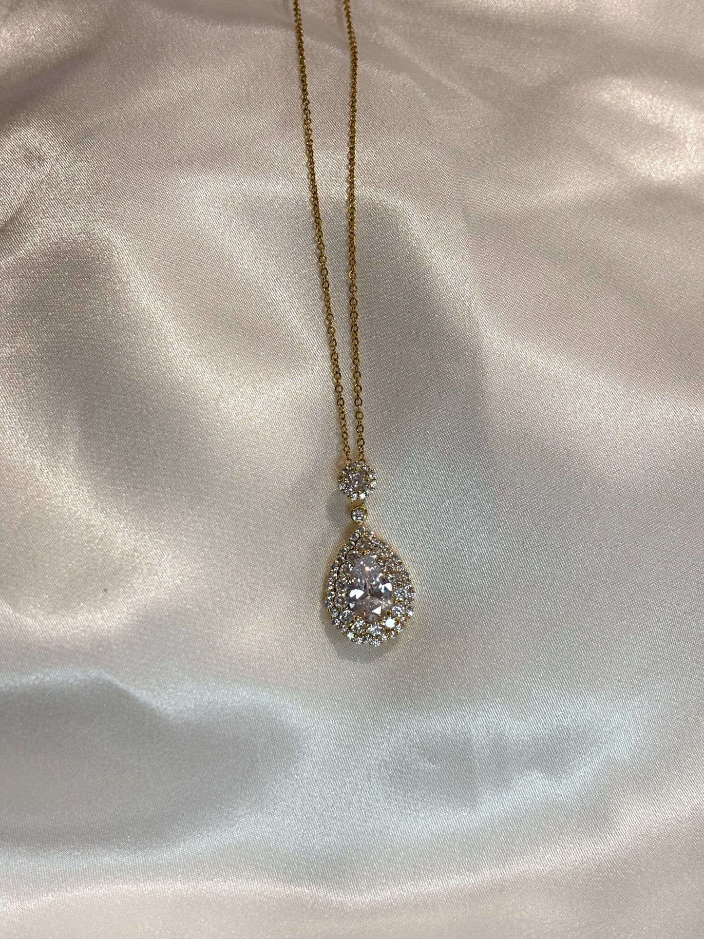 Queen Κολιέ με Διπλό Ζιργκόν